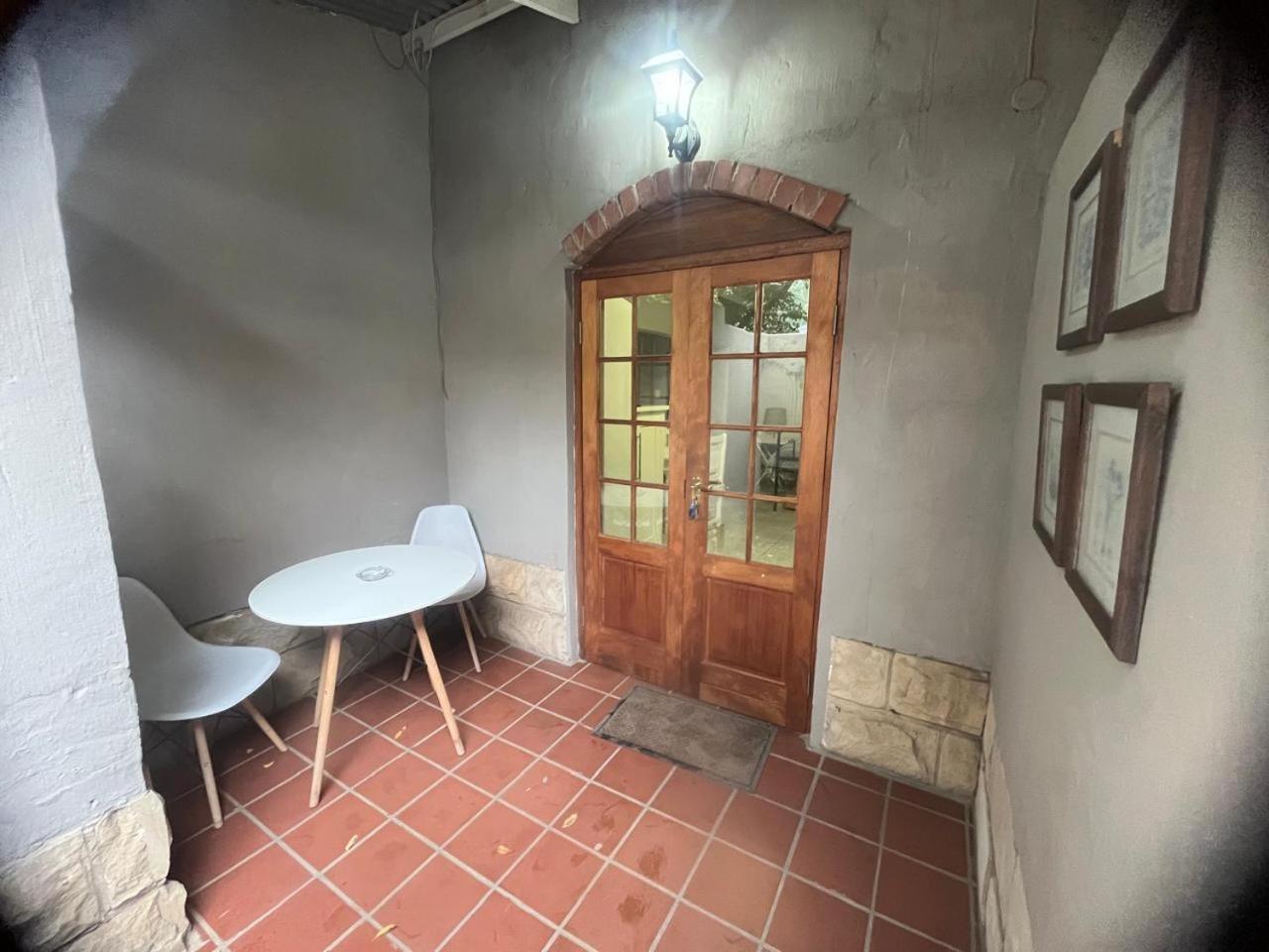 By The Way Guesthouse クラレンス エクステリア 写真
